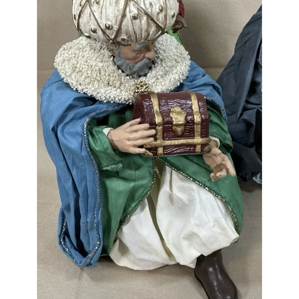 Vintage Nativity Set- 6 Fabric-Mache Mary Joseph Wisemen Jesus Christmas